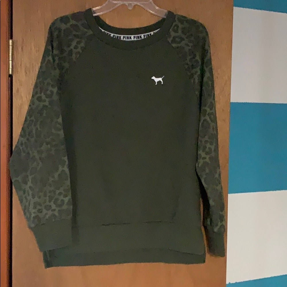 Pink Victoria’s Secret green leopard sweatshirt S